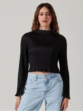 ASTR The Label Plisse Mock Neck Top